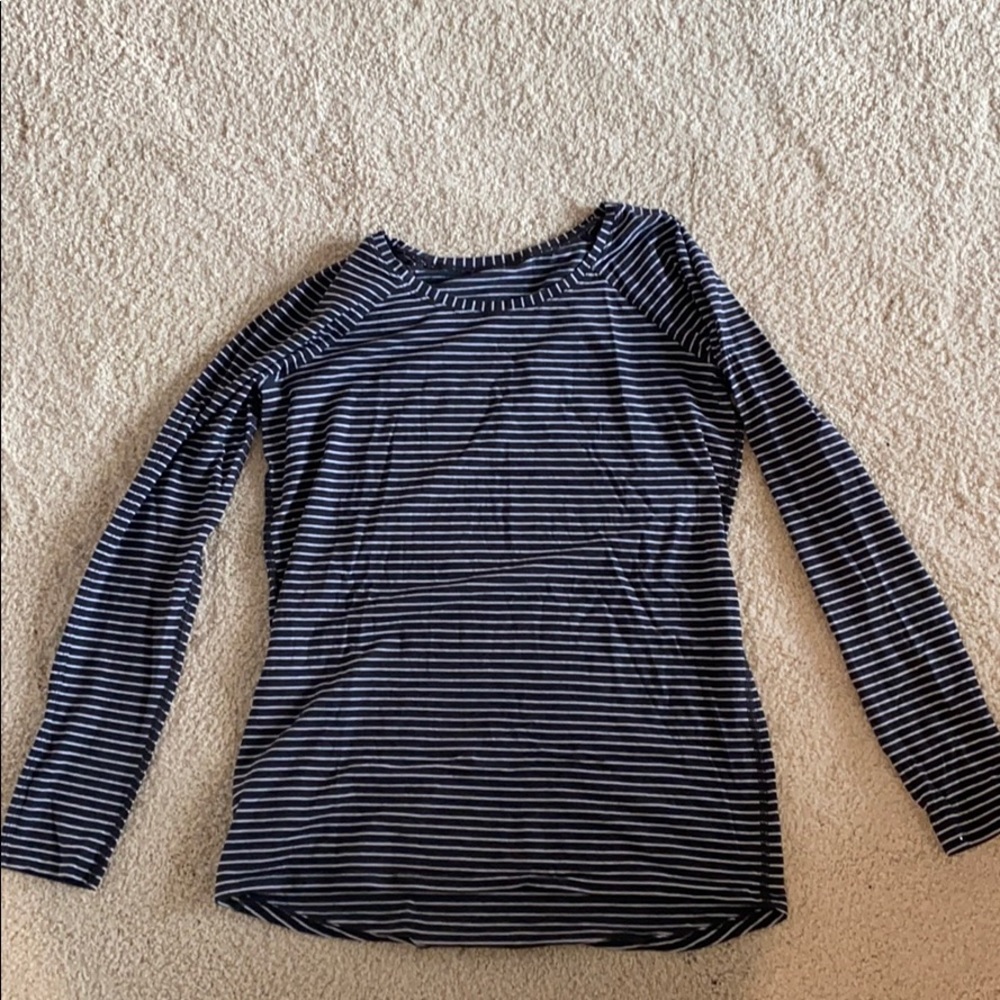 Lululemon love sleeve top